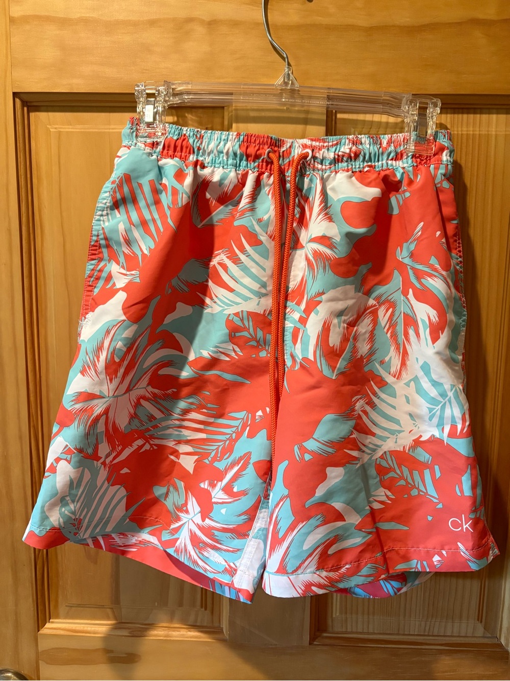 Calvin Klein Men's Island Camo Printed Z" Swim Trunks size S